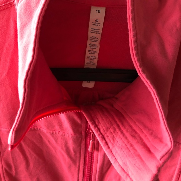 LULULEMON Workout zip-up - Picture 2 of 2